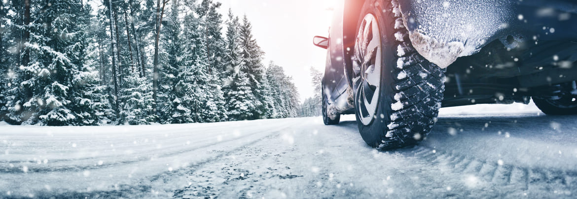 Tires snow in Canada